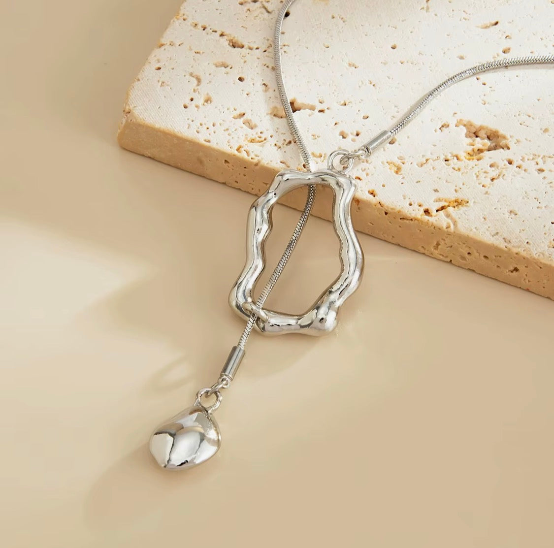 Molten Frame Lariat Necklace