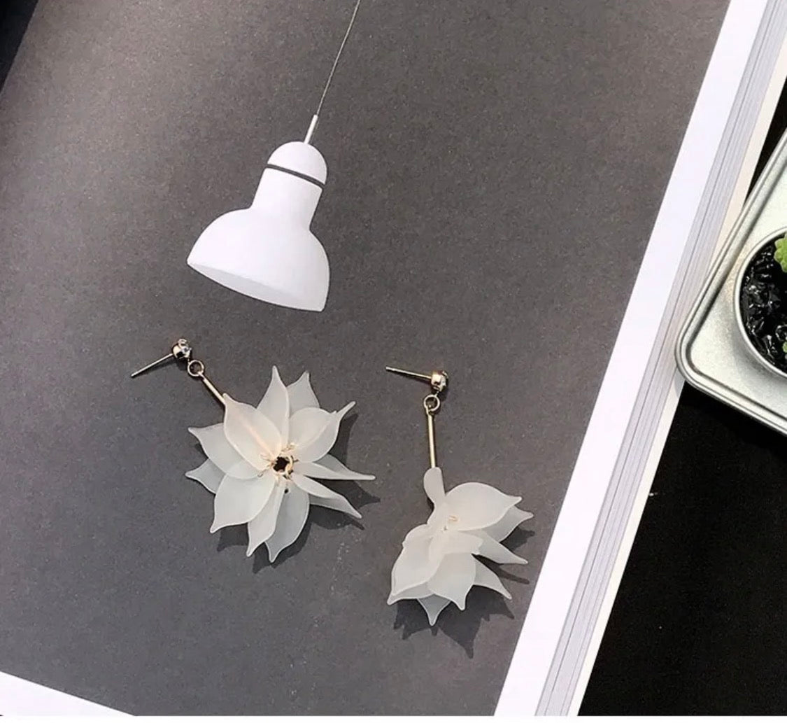 Frosted Floral Petal Drop Earrings 🌸 Indie Aesthetic