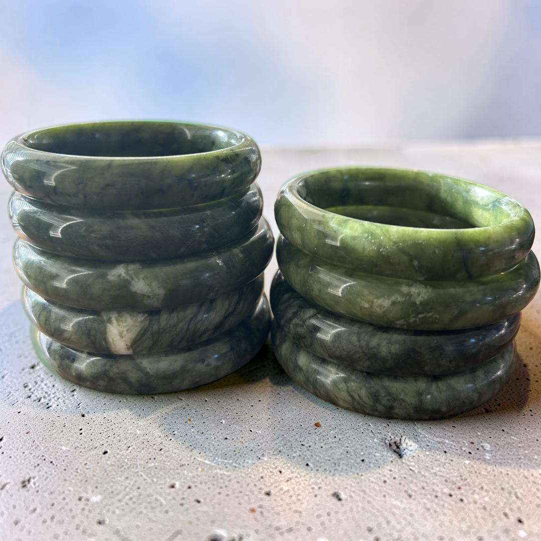 Serpentine Jade Bangle: Authentic Grade A Natural Crystal (58.2mm)