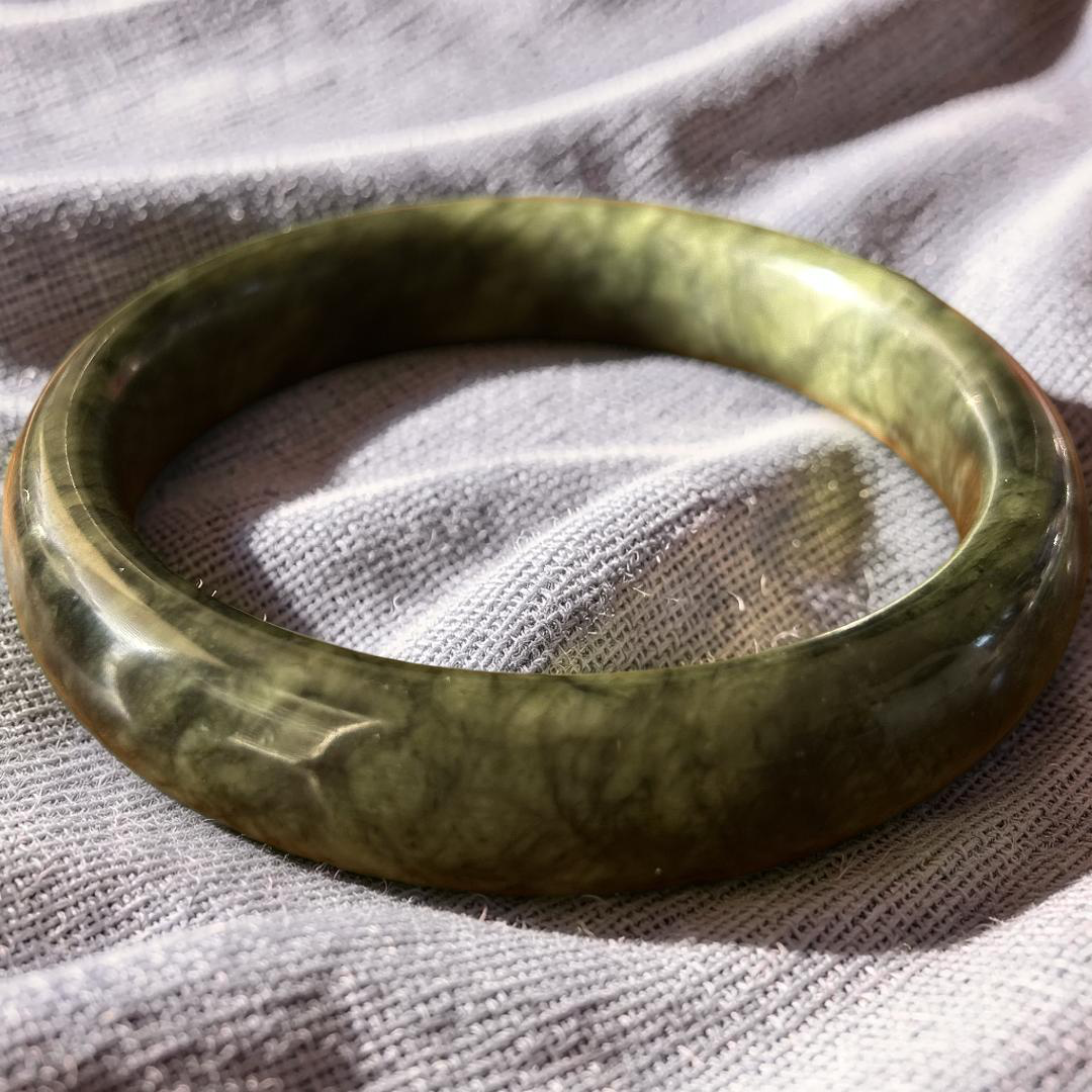 Serpentine Jade Bangle: Authentic Grade A Natural Crystal (58.2mm)
