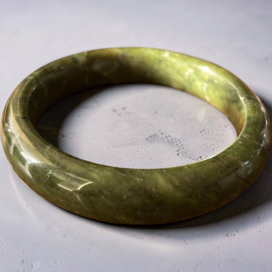 Serpentine Jade Bangle: Authentic Grade A Natural Crystal (58.2mm)