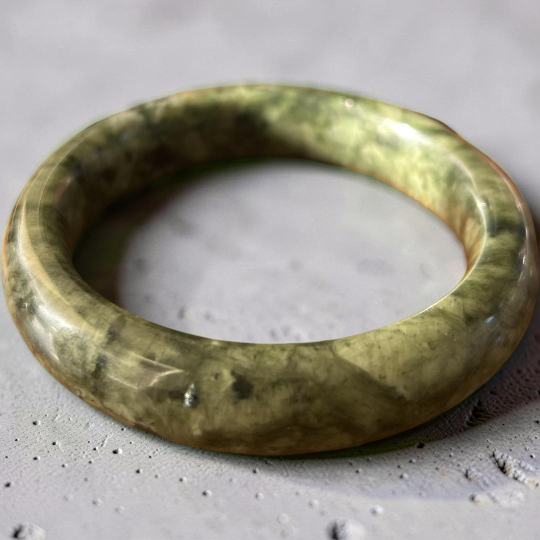 Serpentine Jade Bangle: Authentic Grade A Natural Crystal (58.2mm)