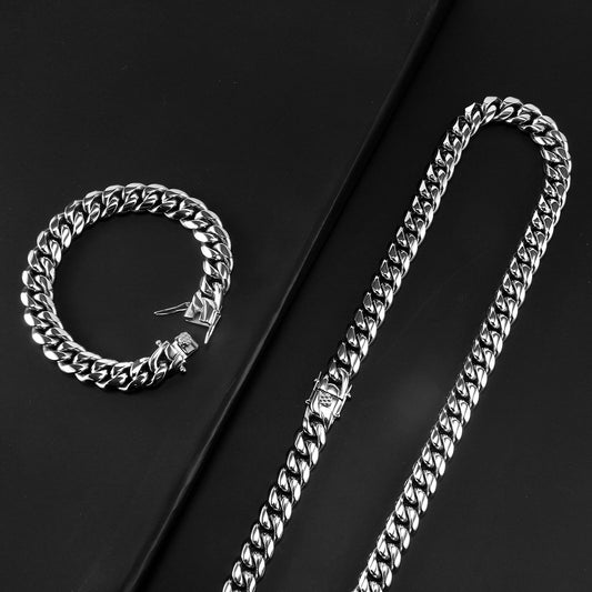 Havana Bold: Men's Cuban Chain Necklace